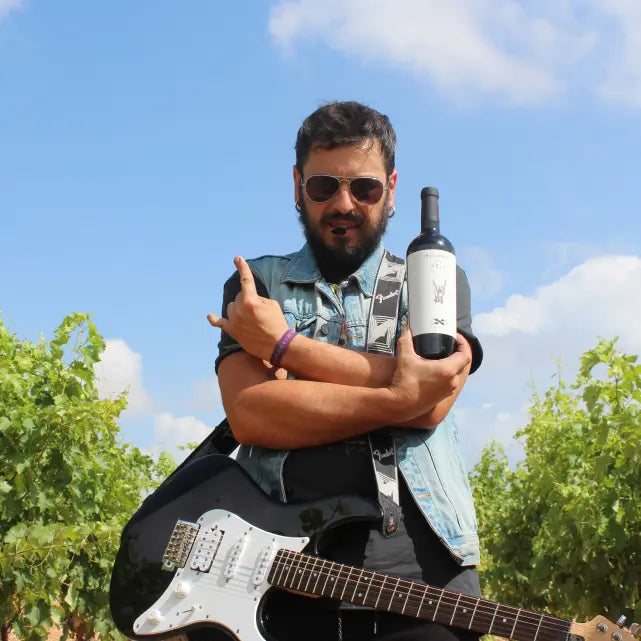 gid://shopify/MediaImage/51015846756695