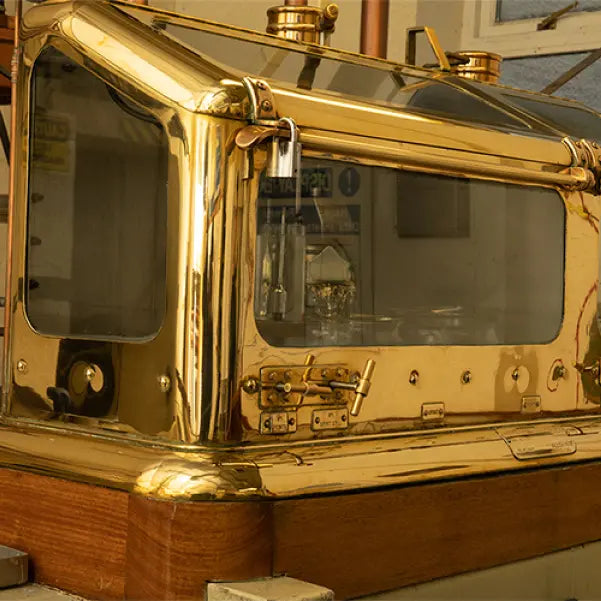 gid://shopify/MediaImage/46923428004183