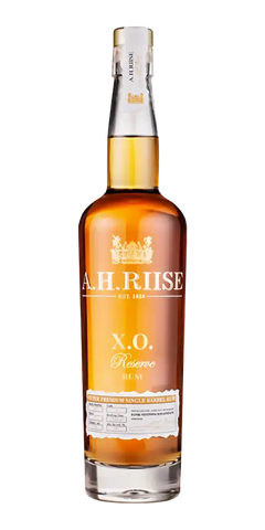 A.H. Riise XO 1888 Rum, klarer Bernstein, Aromen von Eiche und Gewürzen, TIME 2 TASTE