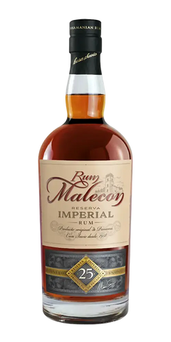 Rum Malecon 25 Jahre Reserva Imperial in eleganter Flasche, intensiv-aromatisch mit Eichenholznoten.