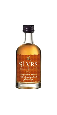 Deutscher Whisky Slyrs Pedro Ximénez Cask, 50ml, mit süßlich-würziger Note und langanhaltendem Abgang.