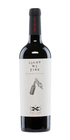 Light my Fire, Rotwein aus Valencia, Garnacha Tintorera mit intensiven Frucht- und Gewürznoten.
