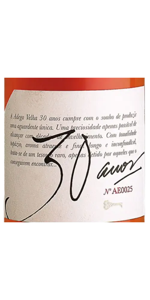 Adega Velha 30 Jahre, intensiver Brandy aus Portugal mit Noten von Vanille und Orangenschale.