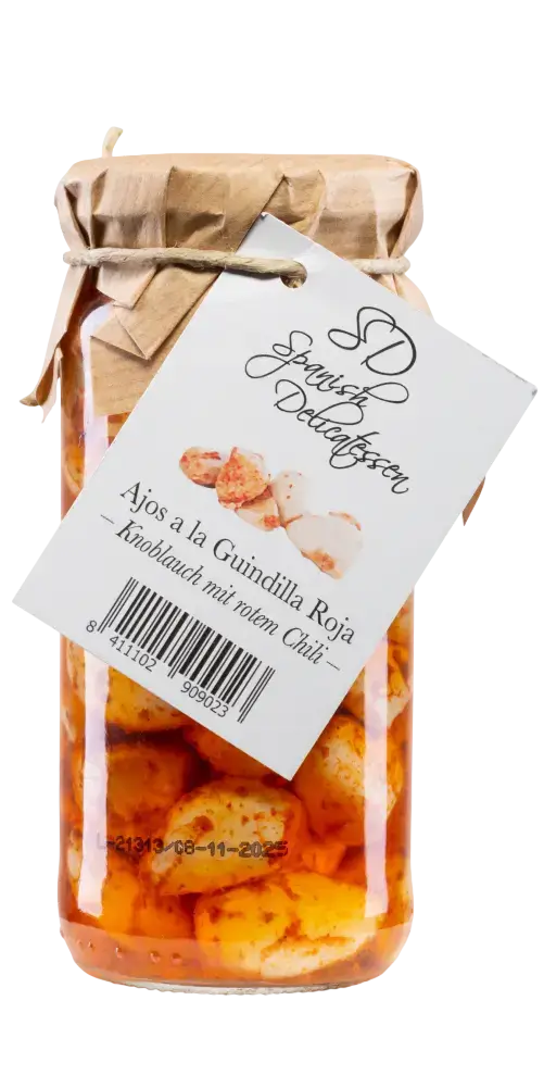 Ajos a la Guindilla Roja 230g Feinkost - knackig eingelegter Knoblauch in Peperonilake, ideal für Tapas oder mediterrane Vorspeisen.