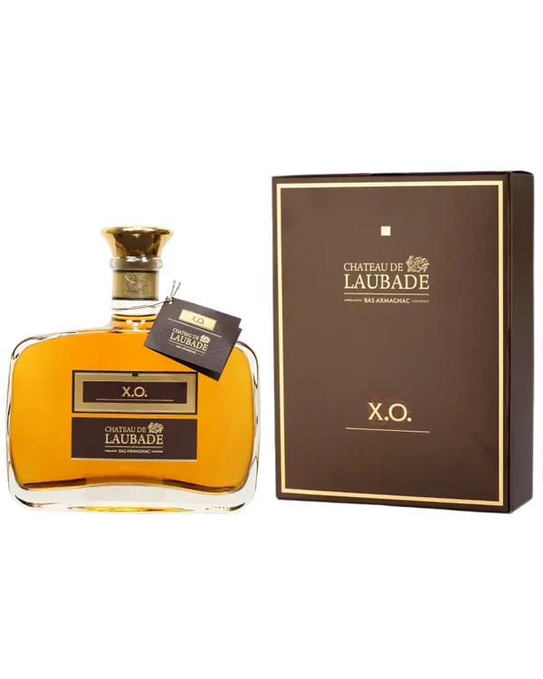 Armagnac Chateau de Laubade Diamant XO in Flasche und Box, gereift in Gascogne-Eiche, 15-25 Jahre alt.