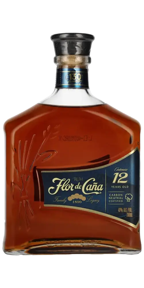 Rum Flor de Caña 12 Jahre, Nicaragua, rötliche Bernsteinfarbe, Aromen von roten Früchten, 100 % erneuerbare Energie.