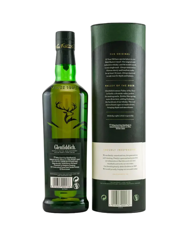 Schottischer Whisky Glenfiddich 12 Jahre in Flasche mit Tube, fruchtige Aromen und weich im Nachklang.