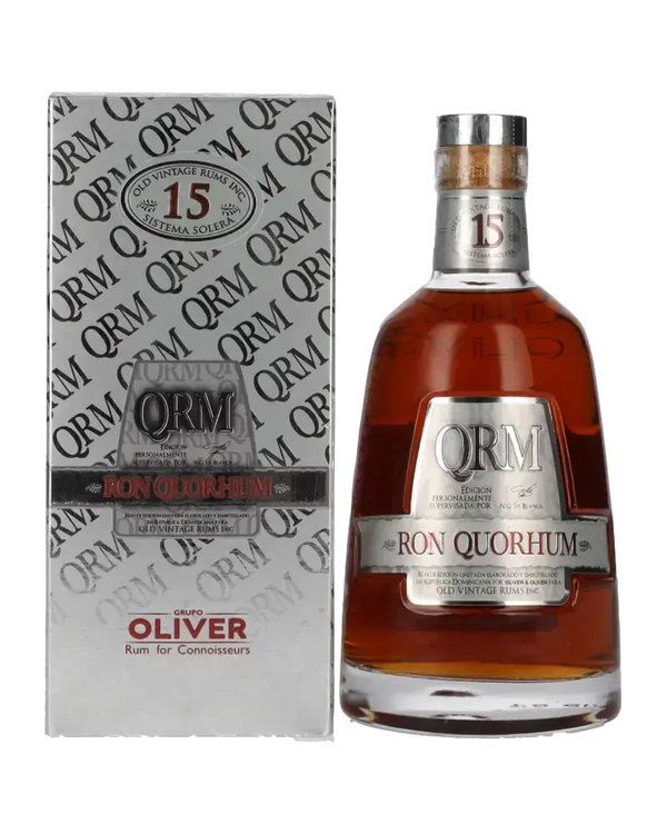 Quorhum 15 Jahre Solera Rum aus der Dominikanischen Republik in eleganter Verpackung von Oliver & Oliver.