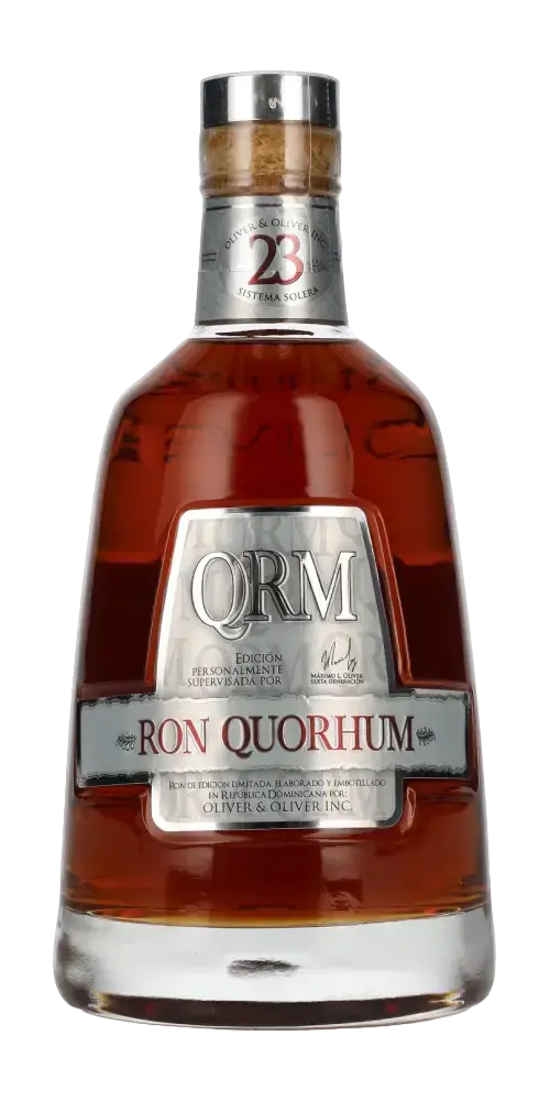 Quorhum 23 Jahre Solera Rum aus der Dominikanischen Republik, kräftiger Geschmack, Mahagoni-Farbe, Oliver & Oliver.