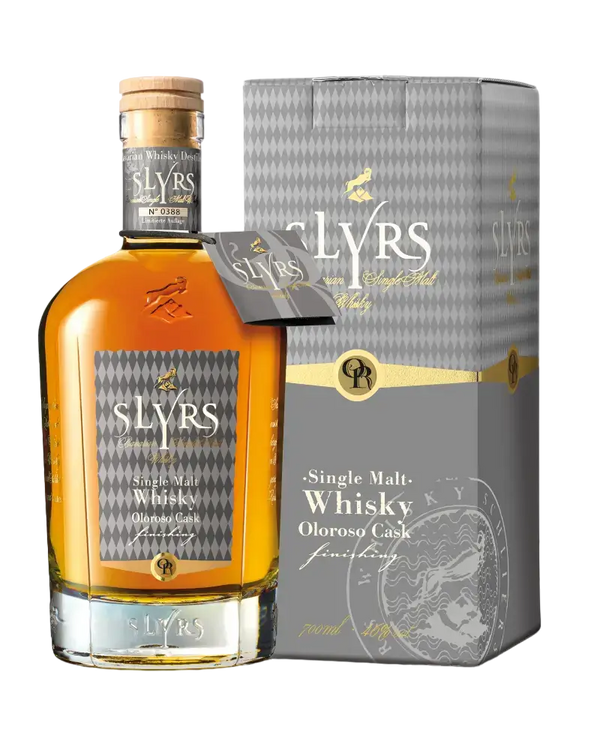 Deutscher Whisky Slyrs Oloroso Cask Finish, Single Malt mit Aromen von Nüssen und getrockneten Früchten, edles Geschenk.