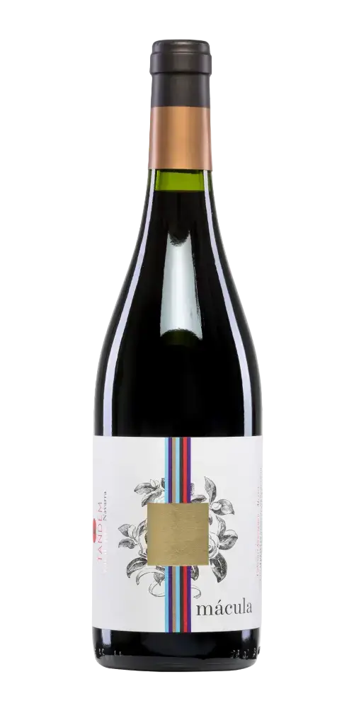 Mácula D.O., spanischer Rotwein aus Navarra mit kraftvollem Geschmack und Noten von Pfeffer und Schokolade.