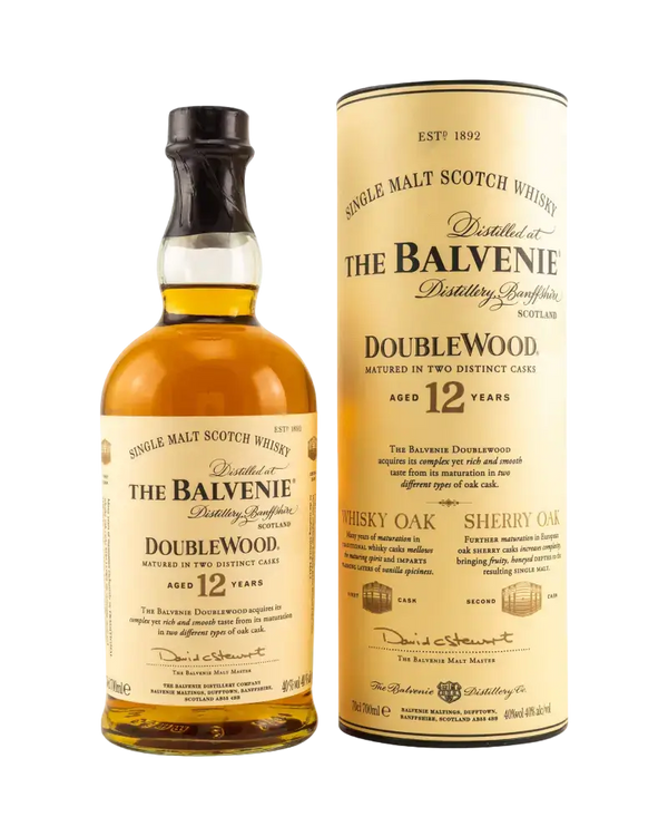 Schottischer Whisky von The Balvenie, Double Wood, 12 Jahre alt, in dekorativer Tube präsentiert.