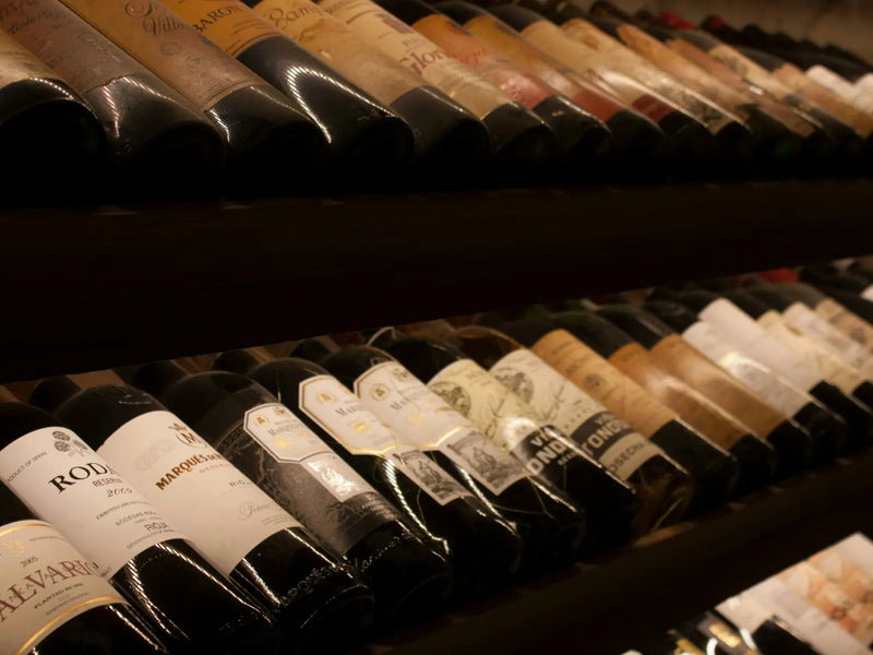 Wein-Sortiment bei TIME 2 TASTE — sorgfältig ausgewählte Flaschen