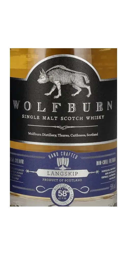 Schottischer Whisky Wolfburn Langskip, Single Malt aus Schottland, handgefertigt, charaktervoll mit Aromen von Früchten und Eiche.