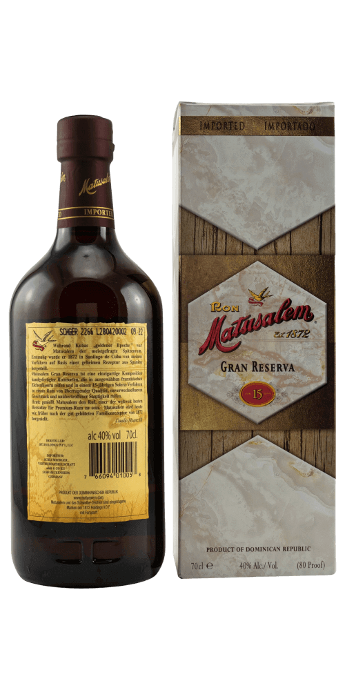 Matusalem Gran Reserva Rum 15 Jahre in Verpackung aus Dominikanischer Republik, goldene Etiketten, elegantes Design.